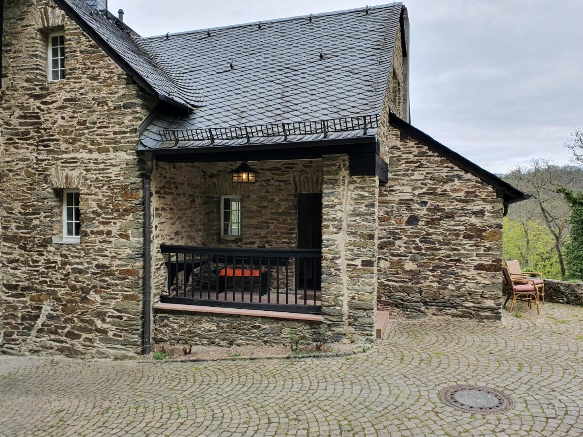 Villa Waechterhaus Auf Der Sauerburg Sauerthal Exterior foto